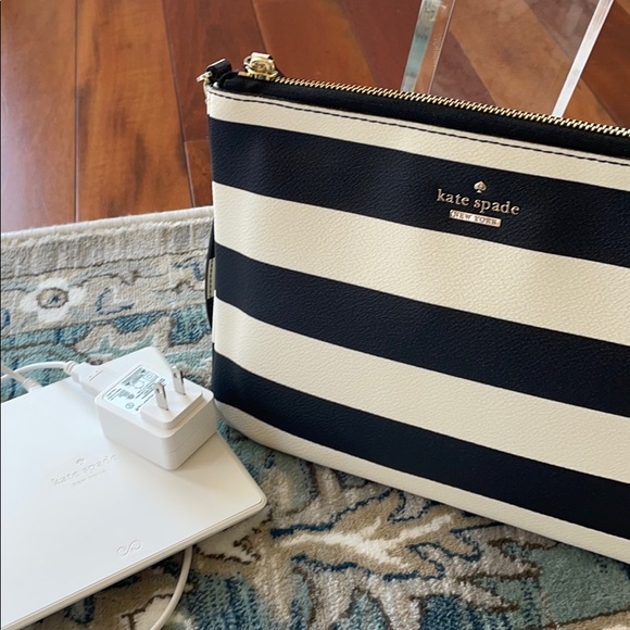 KATE SPADE QUENTIN JULIA WRISTLET by EVERPURSE - Picture 6 of 12